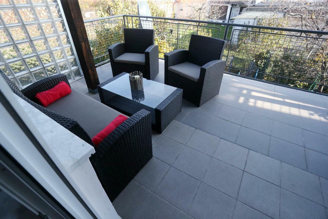 Apartman Tara ซาเกร็บ ภายนอก รูปภาพ