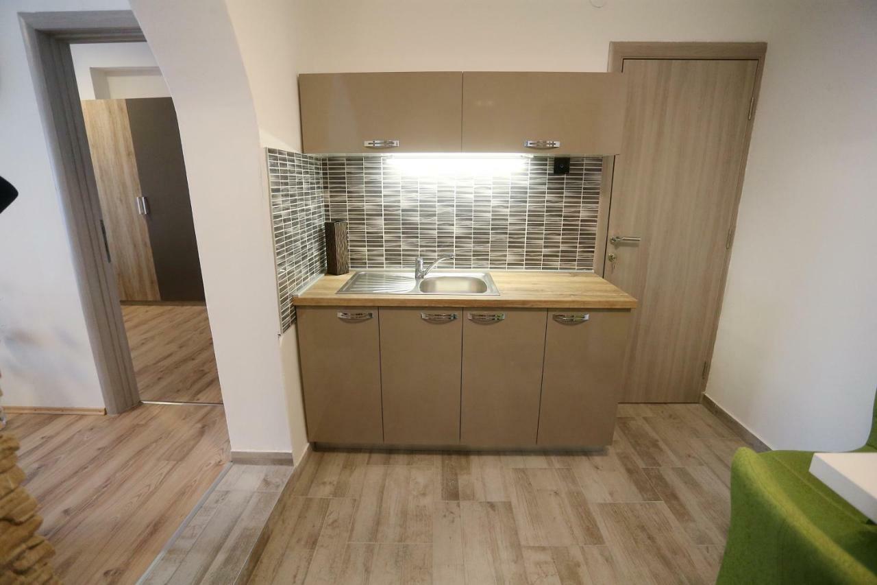 Apartman Tara ซาเกร็บ ภายนอก รูปภาพ