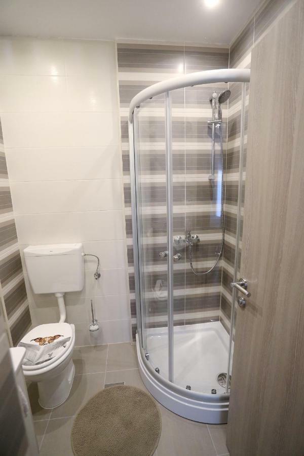 Apartman Tara ซาเกร็บ ภายนอก รูปภาพ