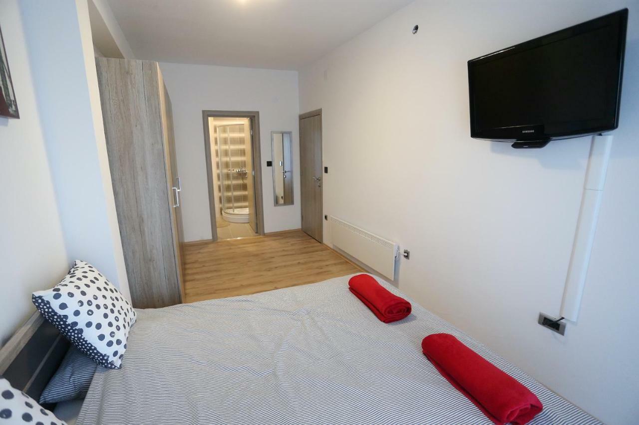 Apartman Tara ซาเกร็บ ภายนอก รูปภาพ